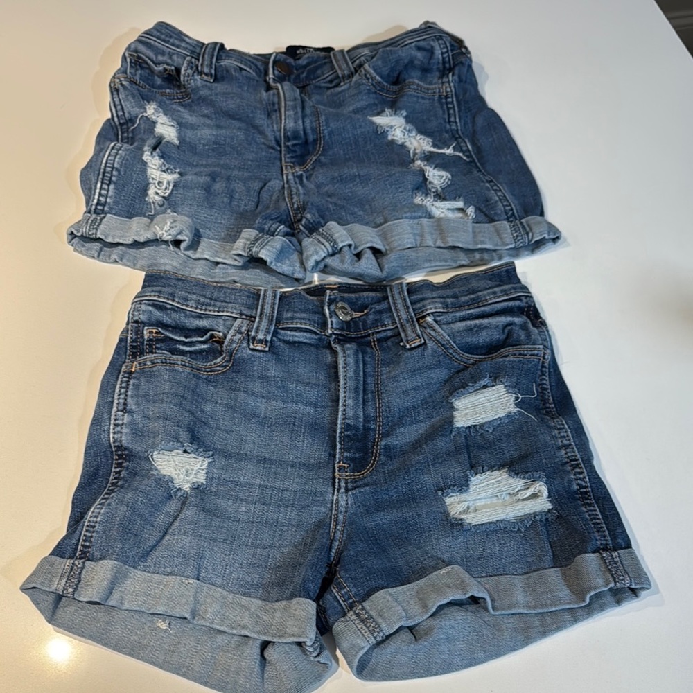 Hollister‎ Denim Distressed Women Shorts
